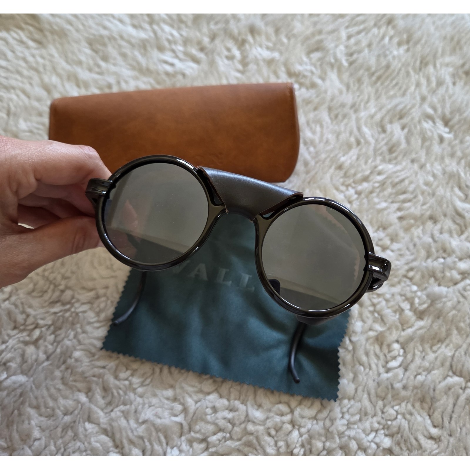 Vallon Heron Mountain Sunglasses Side Shield Unisex Brown — image 7 of 8